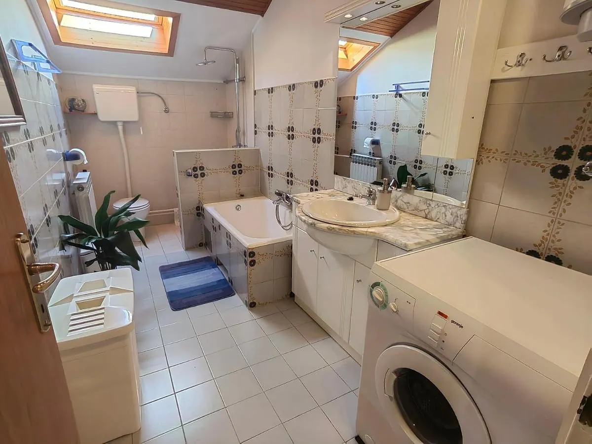 Apartment Nela Tribalj